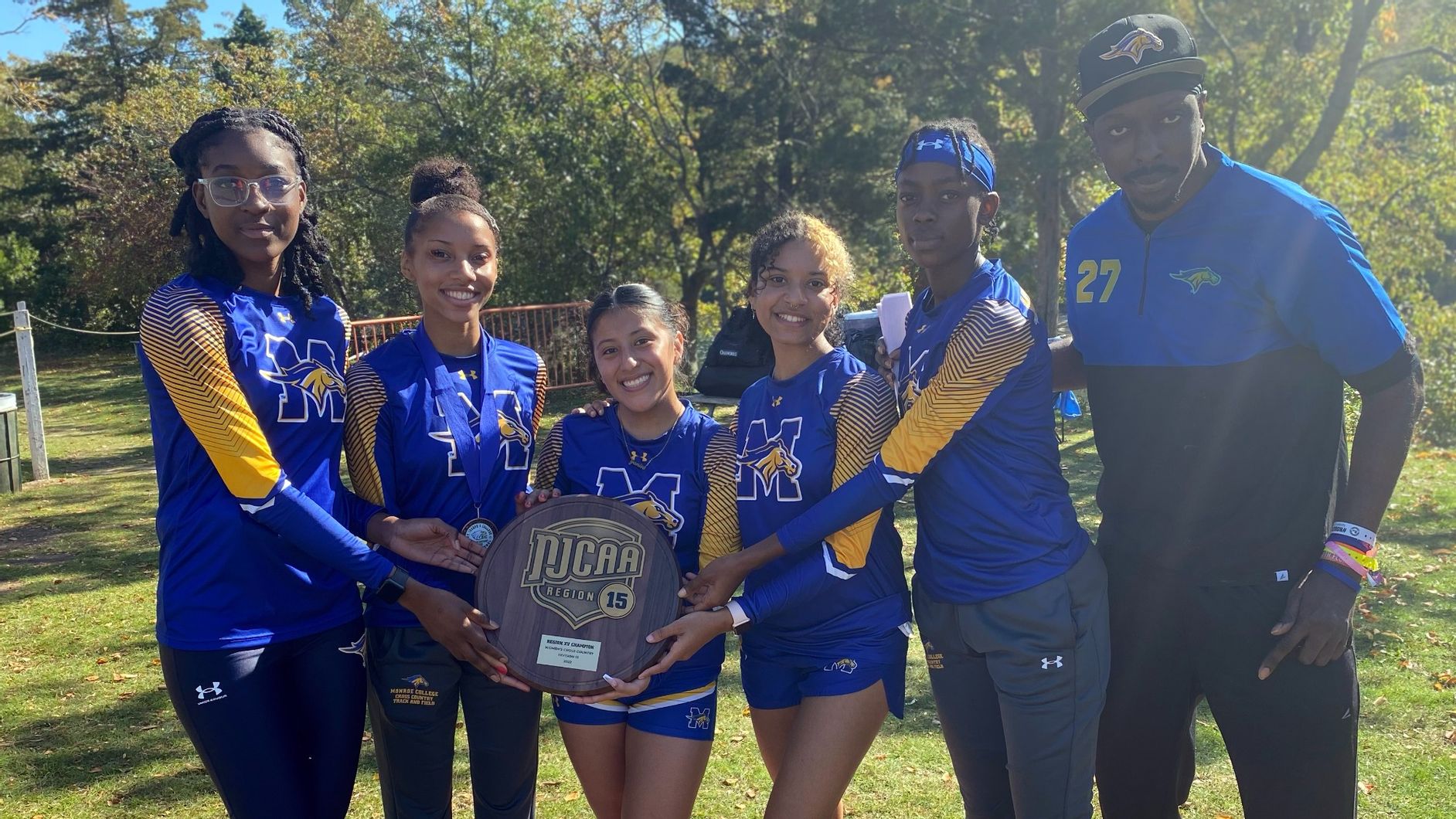 Headley Leads No. 20 Monroe Mustangs Women&rsquo;s Cross Country to Region 15 Title